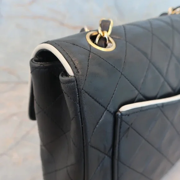 AUTHENTIC CHANEL single flap lambskin matelasse black shoulder bag 24k gold - Picture 9 of 16